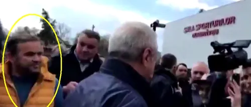 Moment jenant pentru Dragnea la Dumbrăveni. „Eu nu dau mâna cu hoții, i-a spus un bărbat liderului social-democrat, când acesta i-a întins mâna - VIDEO