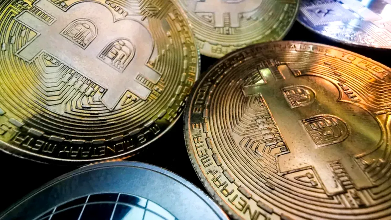 Evoluția Istorică a Bitcoin