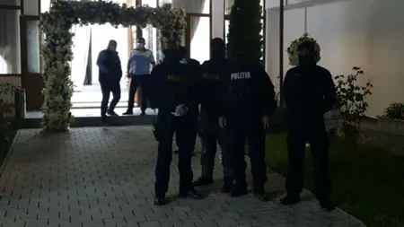 Petrecere „spartă” de mascați la Slatina! „La 21:30 nu mai era nicio nuntă”