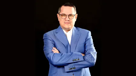 Eduard Hellvig ironizeză „specia distinctă de curtean”: CONSILIERUL PERSONAL/„Are misiunea cvasi-divină de a lustrui efigia șefului și nimic altceva”