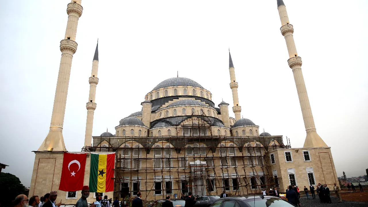 Un cleric musulman: Sexul între homosexuali cauzează cutremure