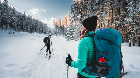 Cât a ajuns să coste vacanța la schi într-o stațiune europeană celebră preferată de mulți turiști români. Tarifele au ajuns cu 40% mai mari