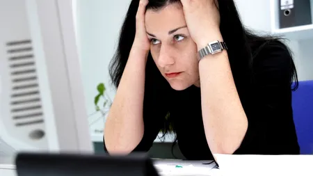 Zeci de români fără vacanțe după ce au fost înșelați de o agenție din Drobeta Turnu Severin  