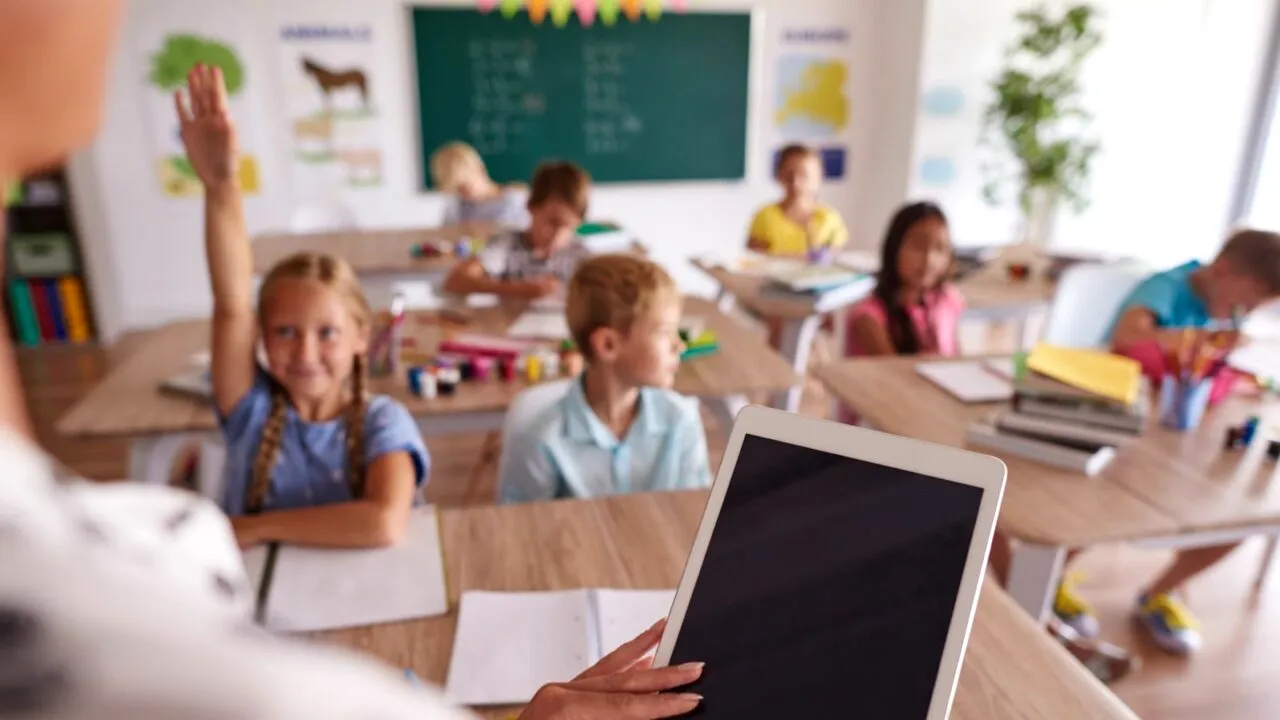 ATELIERE tech pentru viitorul copiilor. De ce educația DIGITALĂ ar trebui să fie o prioritate pentru fiecare părinte