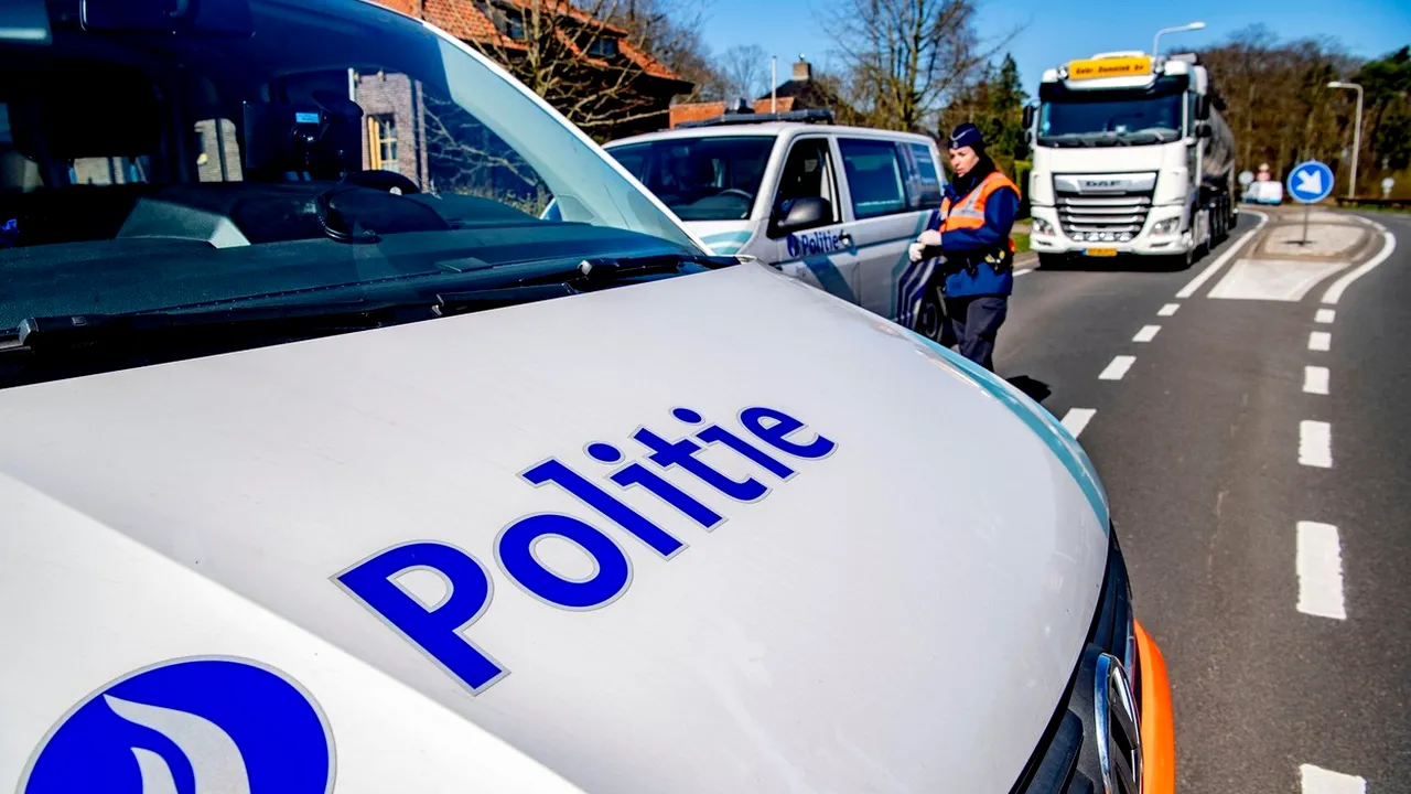 Un român a fost ÎMPUȘCAT mortal în Belgia după o urmărire în trafic „ca în filme” cu cinci turci pe urme