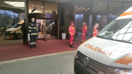 VIDEO | O persoană amenință că se SINUCIDE, într-o cameră a fostului Hotel Intercontinental (actual Grand Hotel Bucharest)