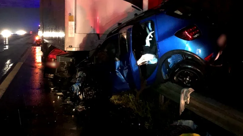 Accident cu cinci victime pe A1 în județul Giurgiu. Un autoturism și un autotren, implicate în impactul violent