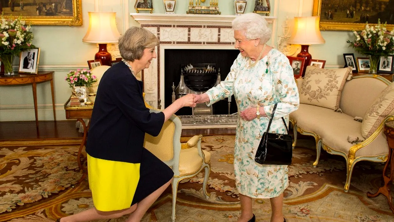 Theresa May este noul prim-ministru. Cameron: „Cândva eu am fost viitorul