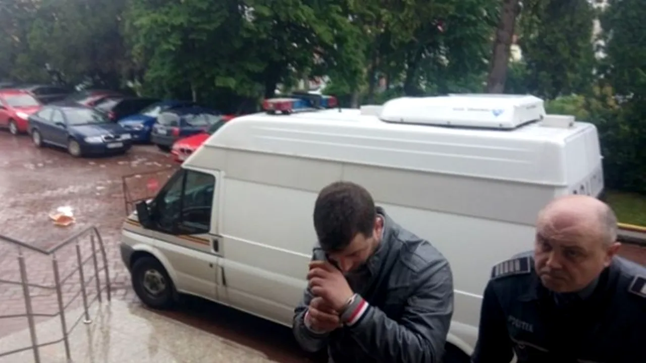 Supraveghetorul unui centru de plasament cercetat pentru pornografie infantilă s-a spânzurat