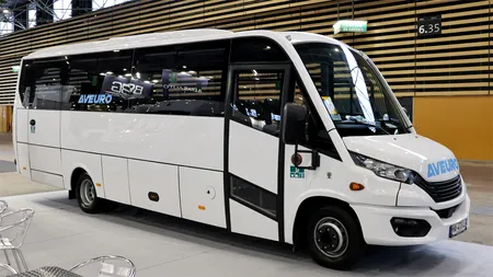 Microbuzele produse la Câmpina, printre vedetele unei expoziții de autovehicule din Bruxelles