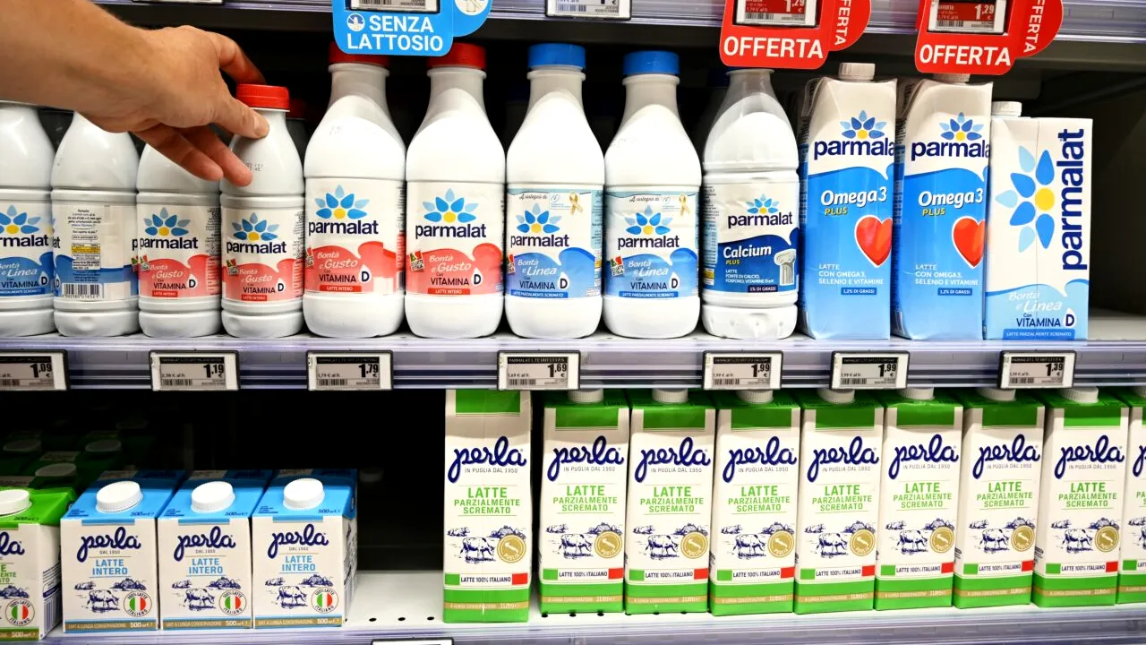 Medicii recomandă o băutură la care puțini se gândesc pentru hidratare în perioada caniculară