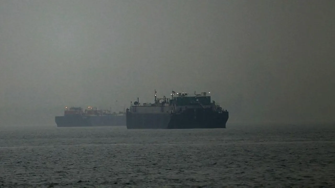 China trimite două nave în apropierea insulelor disputate cu Japonia