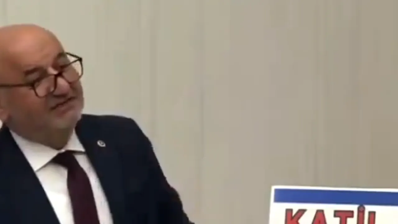 Un DEPUTAT turc a ajuns în stare critică la spital după un infarct în timpul unui discurs anti-Erdogan: „Nu te poți salva de pedeapsa lui Allah”