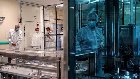 SUA și Uniunea Europeană, acorduri cu gigantul farmaceutic francez Sanofi pentru livrarea a sute de milioane de doze din potențialul lor vaccin
