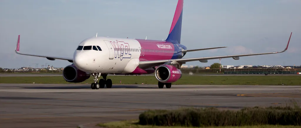 Wizz Air a anulat 15 curse spre și dinspre 6 orașe din România, din cauza incendiului de la aeroportul Luton, de lângă Londra. Sfaturi pentru pasageri