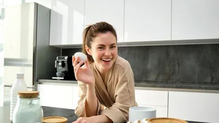 De ce este esențial consumul regulat de OUĂ pentru sănătate. Ficatul și celulele, dependente de grăsimi bune: „Un ou pe zi și doctorul nu va veni”