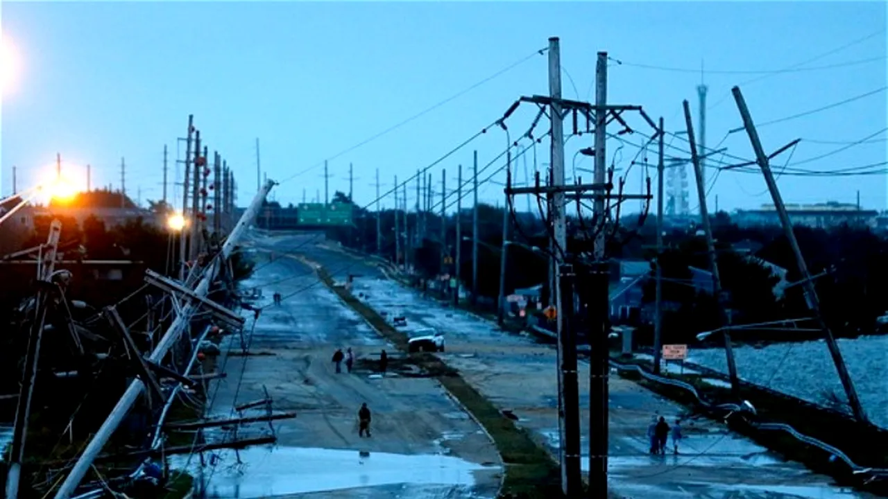 Unele cartiere din New York vor fi realimentate cu electricitate abia peste zece zile