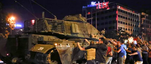 Peste 300 de morți în Turcia, după tentativa de lovitură de stat