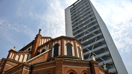 Tribunalul Dâmbovița a decis demolarea Cathedral Plaza. Dezvoltatorul proiectului este chemat în judecată, într-un alt proces