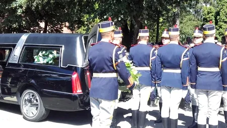 Regina Ana, înmormântată în aplauzele a zeci de mii de oameni la Noua Catedrală din Curtea de Argeș