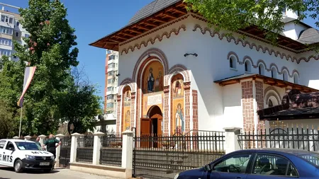 Interzis la înmormântarea fostei soții, un cântăreț celebru din Iași a devastat o biserică. Bărbatul, reținut și dus de urgență la psihiatrie. FOTO