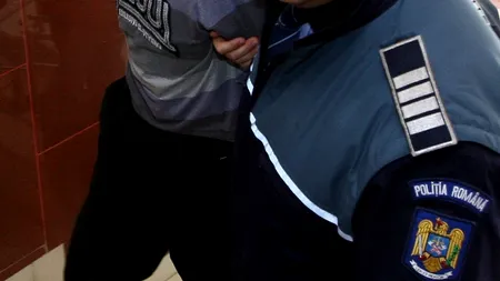 Adolescent din Bârlad, arestat după ce a lovit în stradă cu picioarele o femeie pe care a vrut să o tâlhărească