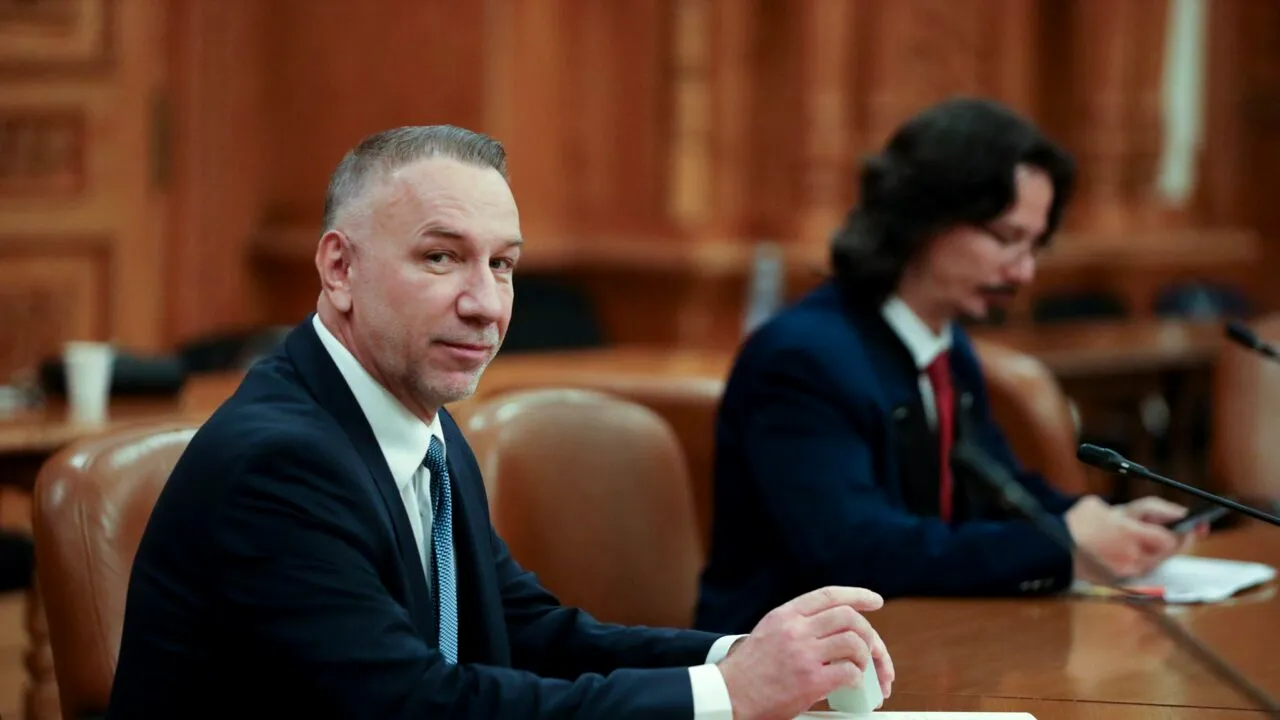 Toți cei trei candidați propuși la CCR în locul lui Valer Dorneanu au primit aviz favorabil în Comisia juridică a Camerei Deputaţilor