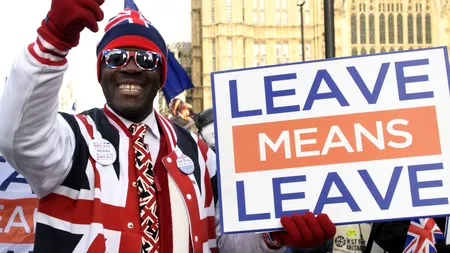 Premierul Theresa May avertizează că Marea Britanie riscă SĂ RĂMÂNĂ în UE dacă Acordul Brexit NU va fi aprobat: Amânarea ar duce la noi luni și ani de DISPUTE POLITICE