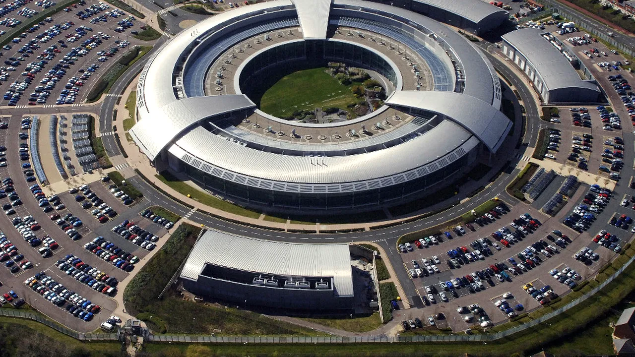 Șeful Serviciului britanic de Informații demisionează. Mesajul pe care i l-a trimis ministrului Boris Johnson