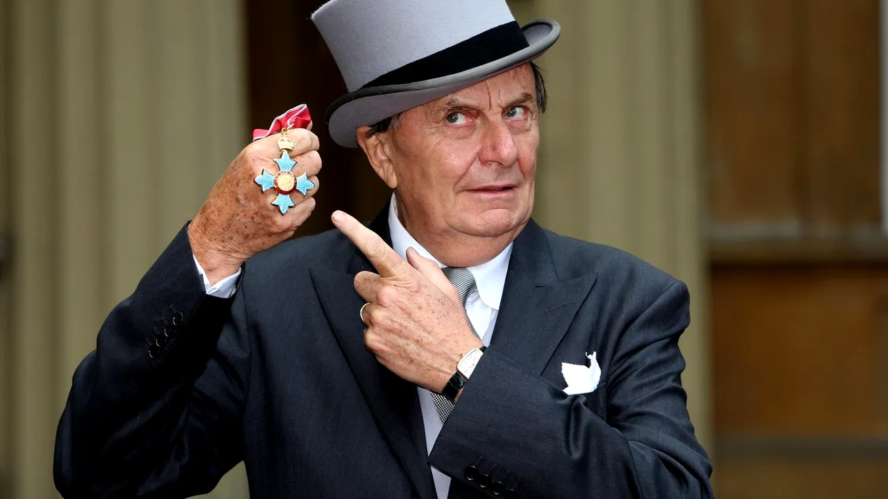 Doliu în lumea filmului! Cunoscutul actor Barry Humphries a murit