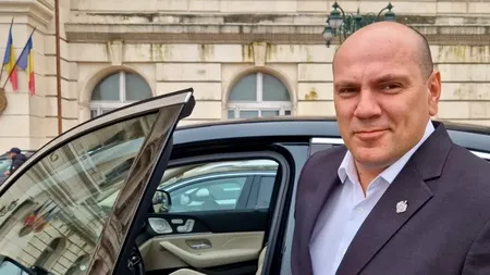 Deputat SOS, prins la Parlament cu un Mercedes de 120.000 €. În declarația de avere apare doar o Dacia 1300: „E pe firmă mașina”