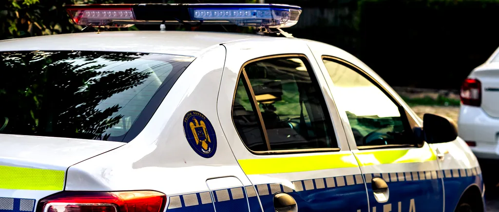Polițist din Argeș, lovit intenționat cu mașina de o tânără de 18 ani