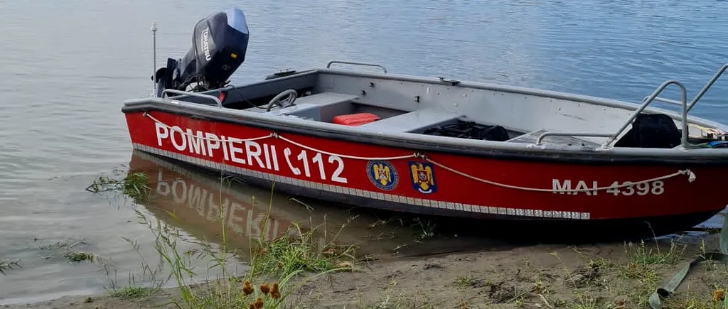 Cinci oameni au fost RĂNIȚI în urma unui accident pe Dunăre. O ambarcațiune s-a lovit de o barjă