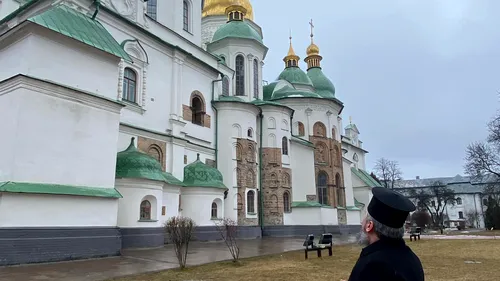 Ucrainenii nu vor putea merge slujba de Paște. Bisericile rămân închise din cauza restricțiilor