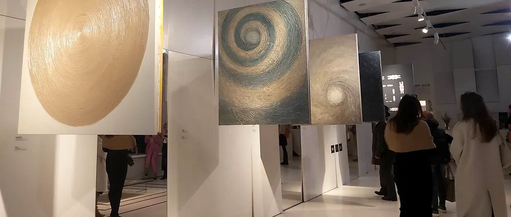 REPORTAJ foto – Arhitectura spiralei, tema centrală a celei mai noi expoziții de la Galateca