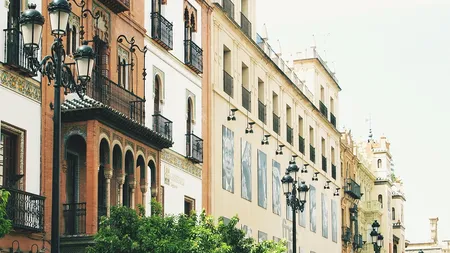 Orașul european, frecventat de turiștii români, unde apa va fi OPRITĂ în apartamentele închiriate