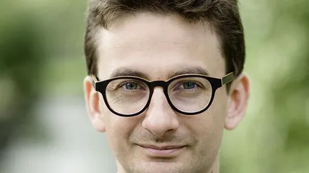 Deputatul USR Iulian Bulai, taxat de cititori după ce i-a urat „la mulți ani” lui Mihai Eminescu: „Ar fi semnat pentru Fără penali în funcții publice”