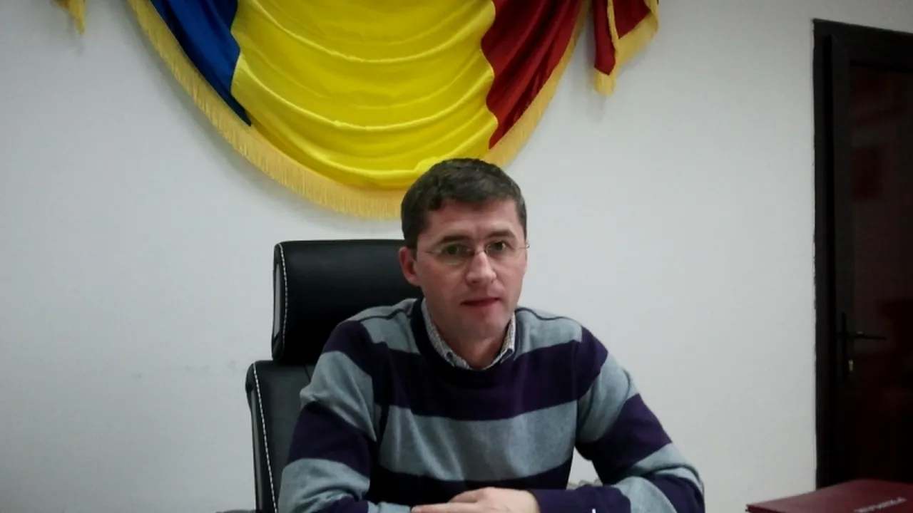 Primarul din Petroșani, soțul Monicăi Iacob-Ridzi, a demisionat din funcțiile din PDL