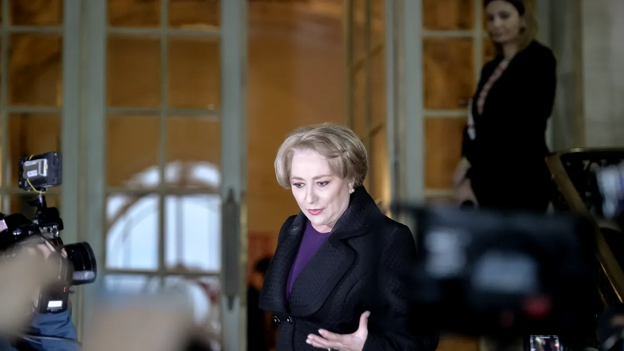 Deputat PNL: Stânga de caviar nu pleacă de la guvernare până nu își satisface clientela / PNL cere foștilor parteneri politici ai PSD să semneze moțiunea