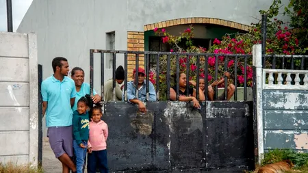 DEZBATERE. Covid-19, virusul rasist. De ce sunt vulnerabile persoanele de culoare și migranții?