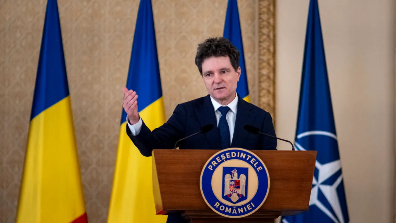 Nicuşor Dan, de Ziua Forţelor Terestre: „Vom continua să modernizăm Armata României şi să încurajăm cariera militară”