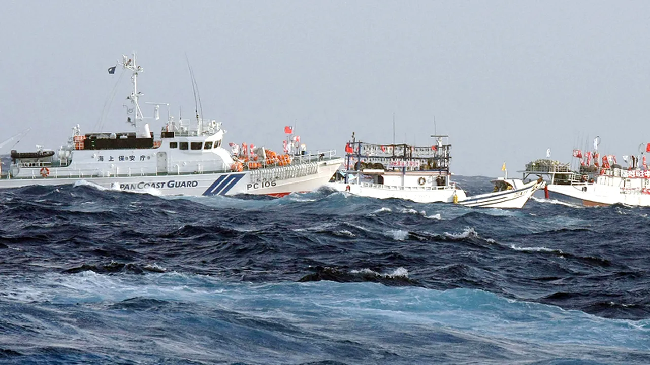 O NOUĂ ÎNCĂLCARE A GRANIȚELOR. Șase nave ale gărzii de coastă taiwaneze au intrat în apele teritoriale ale Japoniei, alături de vase de pescuit.  
