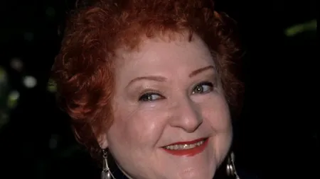 Estelle Harris, mama lui George Contanza din Seinfeld, s-a stins din viață. „Serenity now and always!”