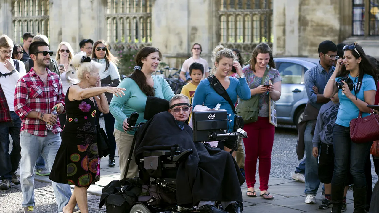 COVID-19. Cum ajută Stephen Hawking omenirea să lupte împotriva coronavirusului