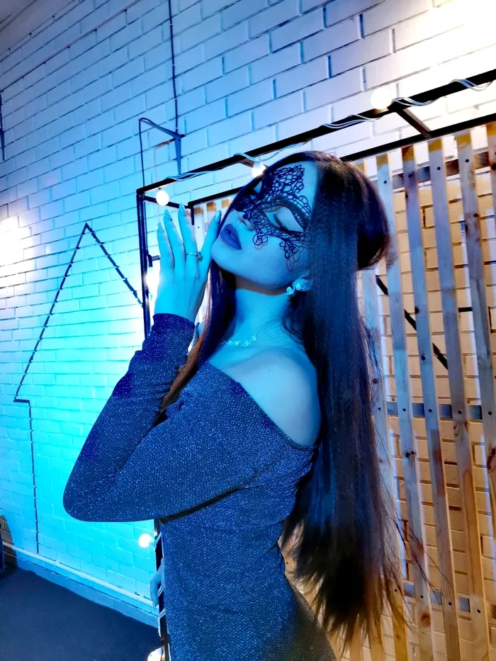 Profesoară, dată afară pentru că, în timpul liber, lucra ca model