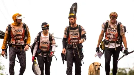 Maratonul de 700 de kilometri al maidanezului Arthur către o viață mai bună. „Am venit să câștig un Campionat Mondial și, în schimb, mi-am făcut un nou prieten