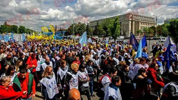 Guvernul Bolojan, încolțit din toate părțile: sindicaliștii din învățământ pregătesc o grevă generală pentru 25 mai! „Am ajuns în situații aberante”