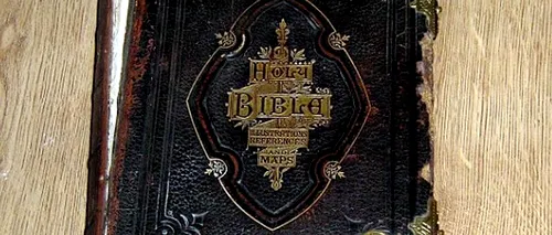 O Biblie „bântuită este vândută pe eBay cu 120.000 lire sterline
