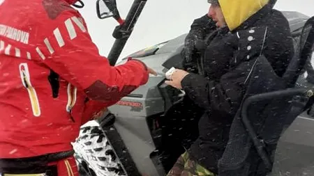 Salvamontisti, chemați de trei tineri în vârful muntelui pentru că aveau nevoie de un taxi. Jandarmii i-au condus pe cei trei la secția de Poliție