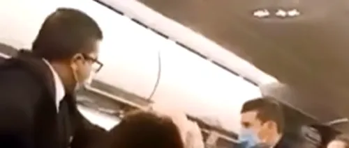 Un incident a izbucnit la bordul unui avion. O femeie a fost târâtă de păr. ”Lupta a provocat o întârziere de cinci ore”